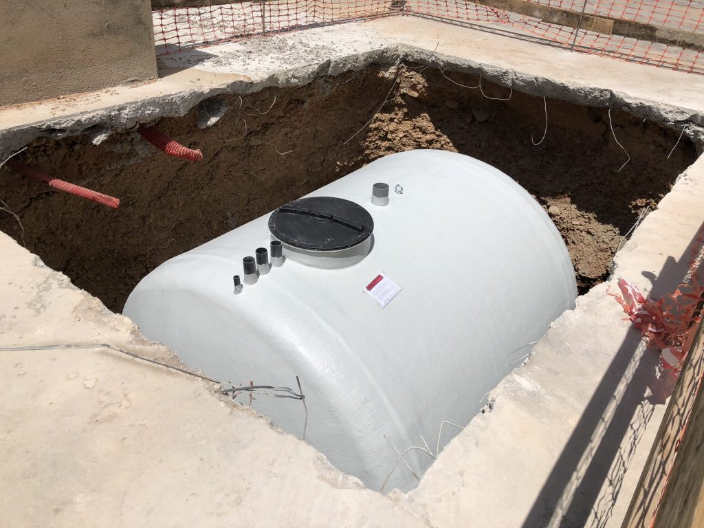 Depósito enterrado agua