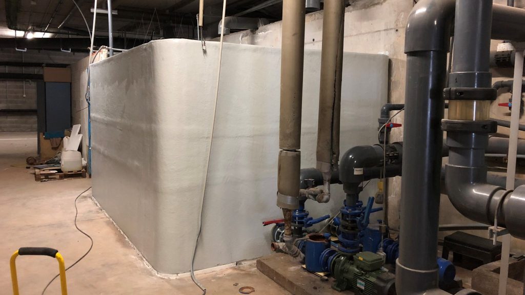 Depósito rectangular agua